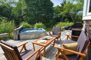 Walk to Water Hot Tub & Game Room